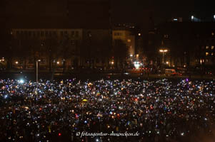 Lichterdemo gegen Rechts – Foto aus München