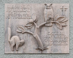 Gerhard Willhalm - Bauschmuck - Katze und Eule