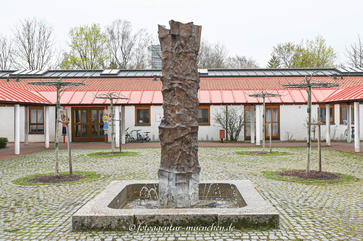 Franziskusbrunnen – Denkmal/Kunstwerk in München