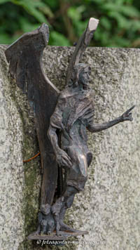 Gerhard Willhalm – Erzengel Michael