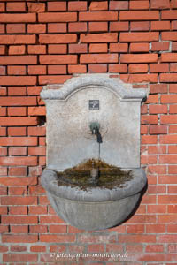 Trinkwasser-Wandbrunnen – Foto aus München