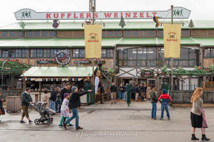 Kufflers Weinzelt – Foto aus München
