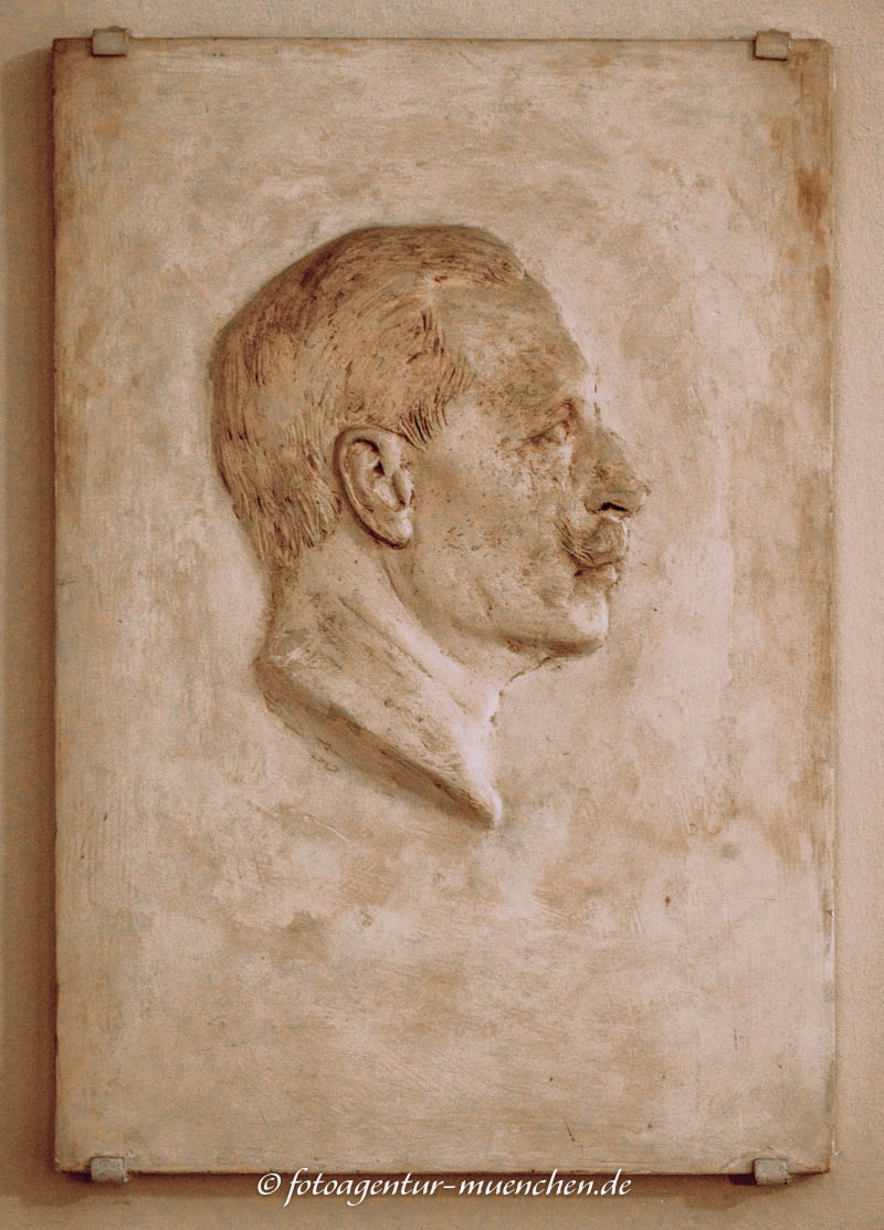 Relief Kaiser Wilhelm II.  – Denkmal/Kunstwerk in München
