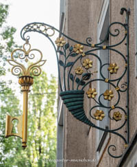 Nasenschild - Lindwurmstraße – Foto aus München