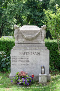 Gerhard Willhalm – Grab - Hafenbrädl