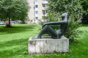 Gerhard Willhalm – Die Sitzende