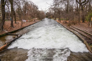 Gerhard Willhalm – Eisbach ohne Welle