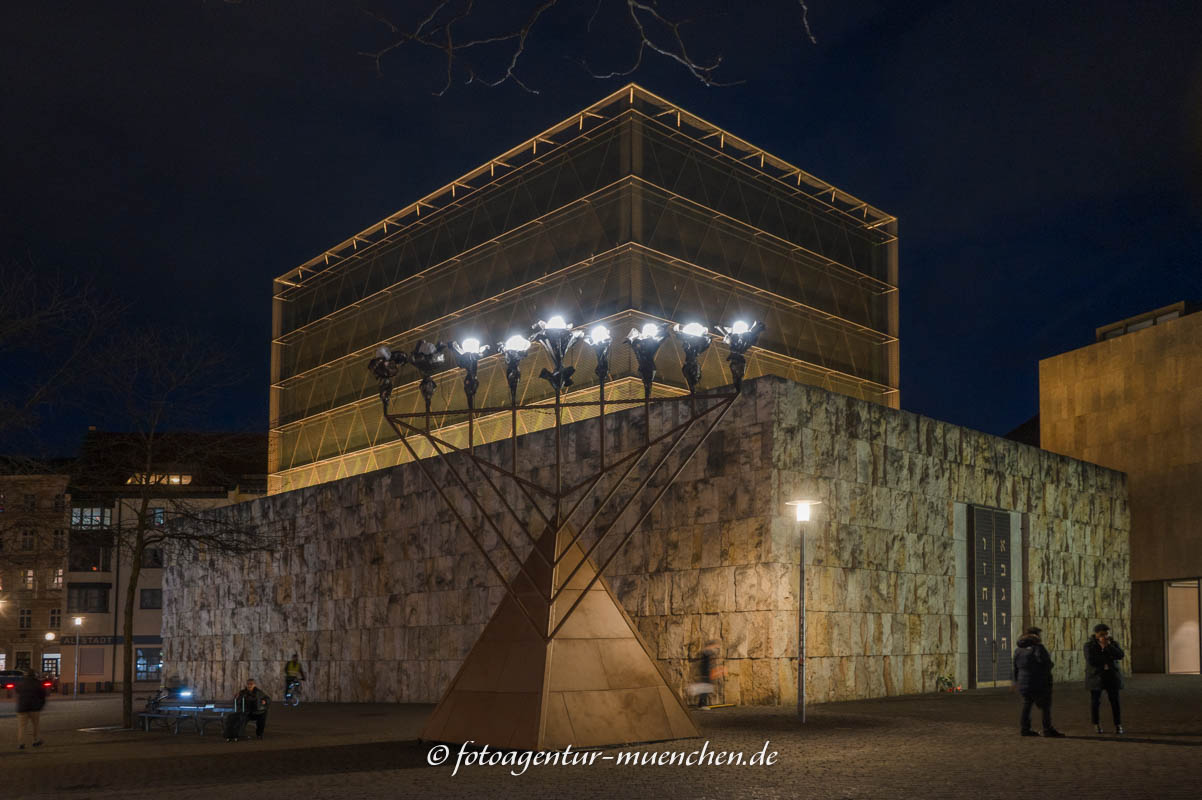 Chanukka-Leuchter - Synagoge Ohel Jakob