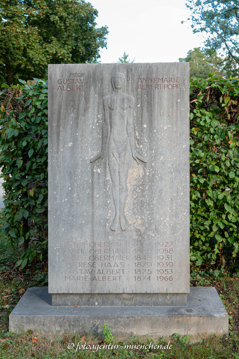 Prof. Gustav Albert
